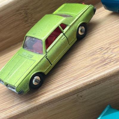 LOT 107: Vintage Lesney Matchbox Cars - Mercury Cougar, Ford Zephyr, Ford Cortina, Lincoln Continental and Ford Zodiac MK IV