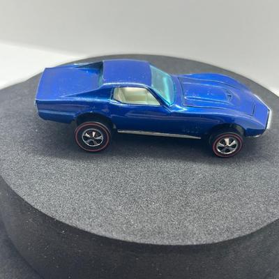 LOT 108: Vintage Redline Hot Wheels Custom Corvette 1967 Mattel