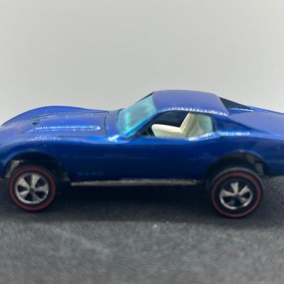 LOT 108: Vintage Redline Hot Wheels Custom Corvette 1967 Mattel