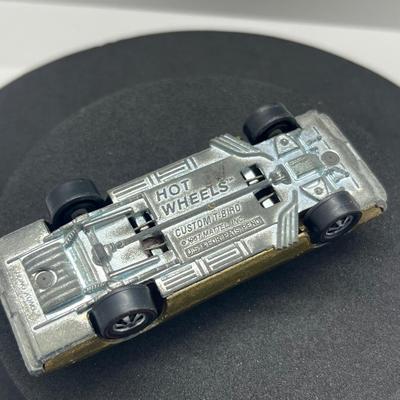 LOT 109: Vintage Redline Hot Wheels Custom T-Bird 1967 Mattel