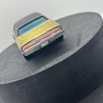 LOT 109: Vintage Redline Hot Wheels Custom T-Bird 1967 Mattel