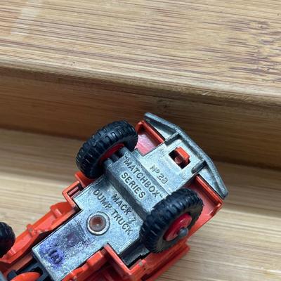 LOT 112: Vintage Lesney Matchbox Construction Vehicles - Crane Truck, Caterpillar Bulldozer, Mack Dump Truck and More