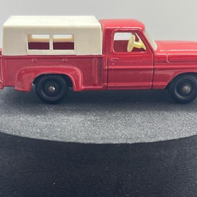 LOT 114: Vintage Lesney Matchbox Ford Pick-Up