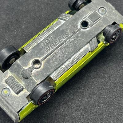 LOT 115: Vintage Redline Hot Wheels Custom Cougar 1968 Mattel