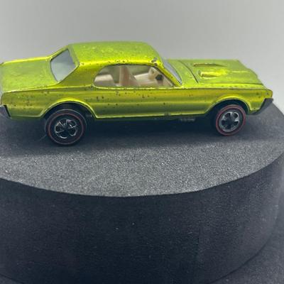 LOT 115: Vintage Redline Hot Wheels Custom Cougar 1968 Mattel