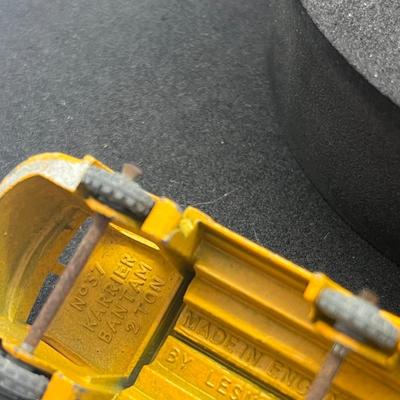 LOT Vintage Lesney Matchbox Vehicles - Land Rover Safari, Jeep, Jeep Gladiator, Karrier Bantam 2 Ton