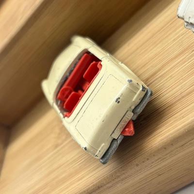 LOT 118: Vintage Lesney Matchbox Cars - Mustang, Mercedes Benz 220 SE, Jaguar, Mercedes 300