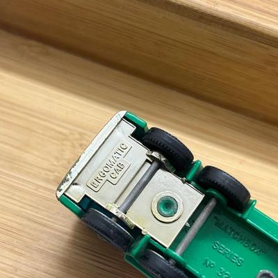 LOT 119: Vintage Lesney Matchbox - Dodge Wreck Truck, Petrol Tanker, BP Autotanker and More