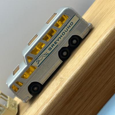 LOT 120: Vintage Lesney Matchbox Vehicles - Mercedes Coach, Freeman Inter-City Commuter, Royal Tiger Coach, Daimler Bus, Coach,...
