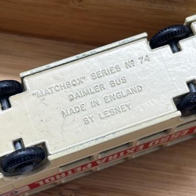 LOT 120: Vintage Lesney Matchbox Vehicles - Mercedes Coach, Freeman Inter-City Commuter, Royal Tiger Coach, Daimler Bus, Coach,...