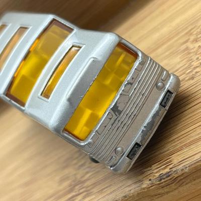 LOT 120: Vintage Lesney Matchbox Vehicles - Mercedes Coach, Freeman Inter-City Commuter, Royal Tiger Coach, Daimler Bus, Coach,...