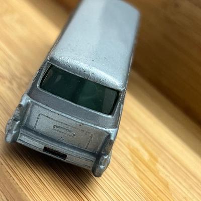LOT 120: Vintage Lesney Matchbox Vehicles - Mercedes Coach, Freeman Inter-City Commuter, Royal Tiger Coach, Daimler Bus, Coach,...