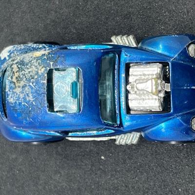 LOT 124: Vintage Redline Hot Wheels Custom Volkswagen 1967 Mattel