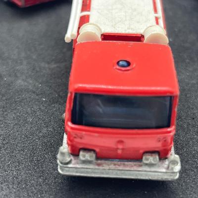 LOT 138: Vintage Lesney Matchbox Vehicles - Lomas Ambulance, Fire Pumper Truck, Ford Galaxie, Merryweather Marquis Series III and Foamite...