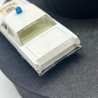 LOT 139: Vintage Lesney Matchbox Vehicles - Mercury, Mercedes Benz Binz Ambulance, Foamite Crash Tender