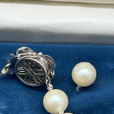 LOT 149: Najarda Pearls with 14K White Gold Clasp