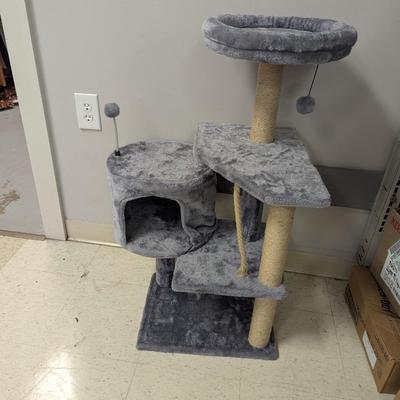 New Cat Tree