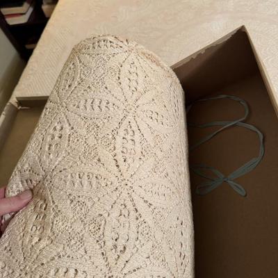 Quaker Lace Bedspread