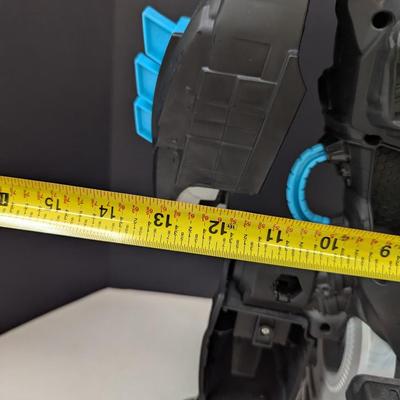 Fisher-Price DC Super Friends Bat-Tech Batbot