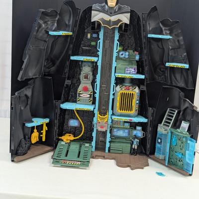 Batcave Giant Transforming Playset