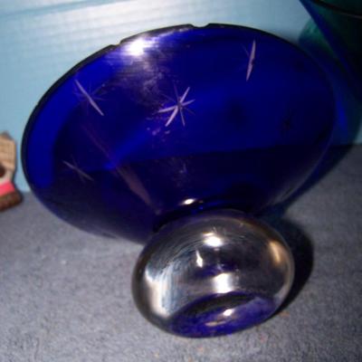 `LOT 4 LOVELY COLLECTIBLE ART GLASS