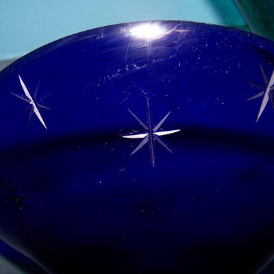 `LOT 4 LOVELY COLLECTIBLE ART GLASS