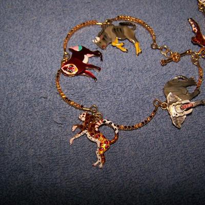 LOT 11 FABULOUS COLLECTIBLE LUNCH-AT-THE-RITZ JUNGLE ANIMAL NECKLACE