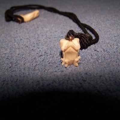 LOT 12 WONDERFUL VINTAGE CARVED CHARMS AND CLIP