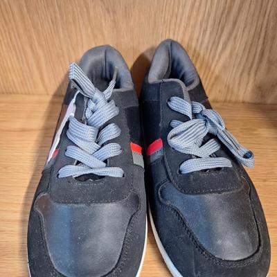 Sale Photo Thumbnail #243: Kids size 4 sneakers