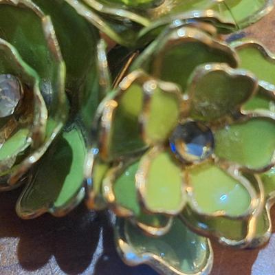 Sale Photo Thumbnail #628: notice the center some of them have the center stone missing.