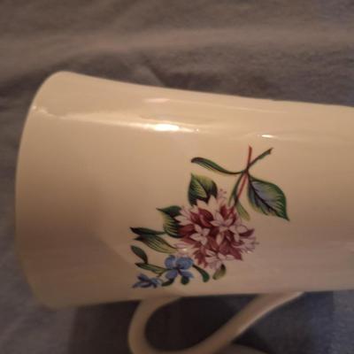 Sale Photo Thumbnail #634: coffee cups