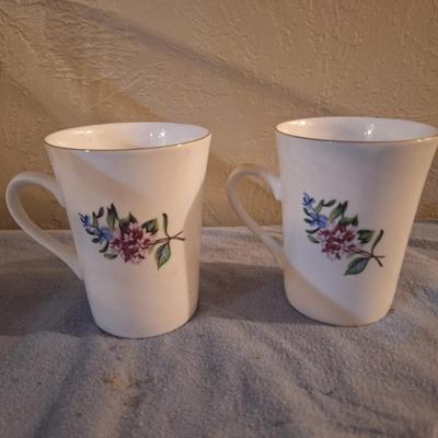 Sale Photo Thumbnail #631: coffee cups