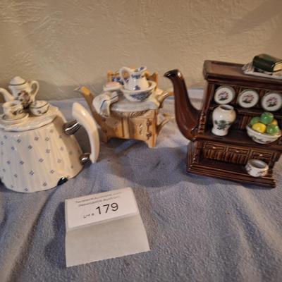 Sale Photo Thumbnail #637: small collectible teapots