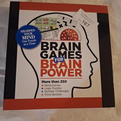 Sale Photo Thumbnail #660: Brain games brain power book