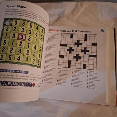 Sale Photo Thumbnail #663: Brain games brain power book