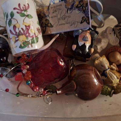 Sale Photo Thumbnail #666: mixed lot of random things