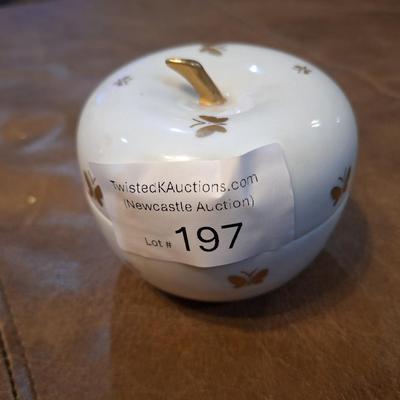 Sale Photo Thumbnail #692: vintage Lefton hand painted apple trinket bowl with lid