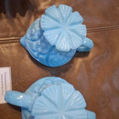 Sale Photo Thumbnail #698: Westmoreland sugar and creamer set blue milk glass
