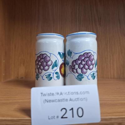 Sale Photo Thumbnail #740: salt and pepper shaker