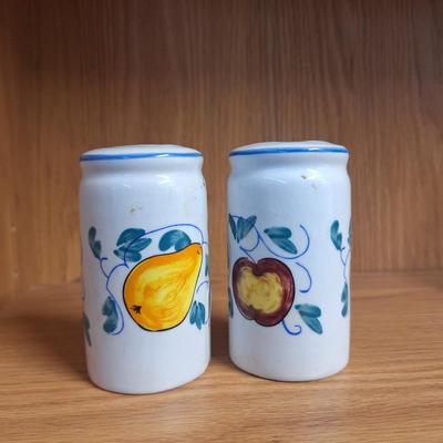 Sale Photo Thumbnail #743: salt and pepper shaker