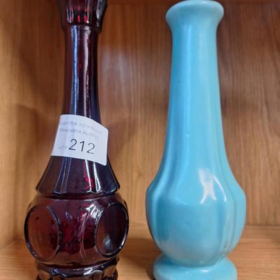 Sale Photo Thumbnail #747: 2 vases