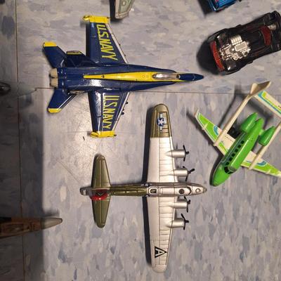 Sale Photo Thumbnail #798: toy air planes and hot wheel size cars