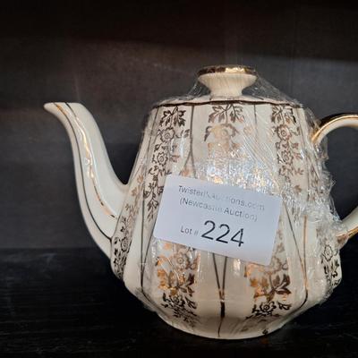 Sale Photo Thumbnail #804: small teapot