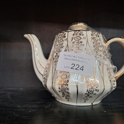 Sale Photo Thumbnail #805: small teapot