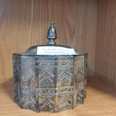 Sale Photo Thumbnail #825: silverplated trinket box