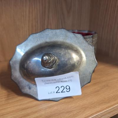 Sale Photo Thumbnail #827: silverplated trinket box