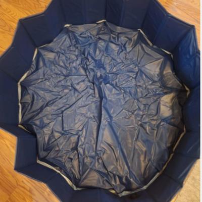 Sale Photo Thumbnail #835: This is pre owned from an estate we are handling.  It doesn't appear to ever have been used but we don't list it as new since we can't confirm that.  The owner was a smoker but we don't notice a smoke smell on this item it was packed away in storage and t