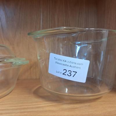 Sale Photo Thumbnail #862: glass bakers 1 has lid