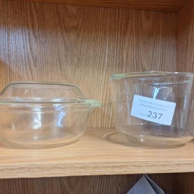 Sale Photo Thumbnail #860: glass bakers 1 has lid