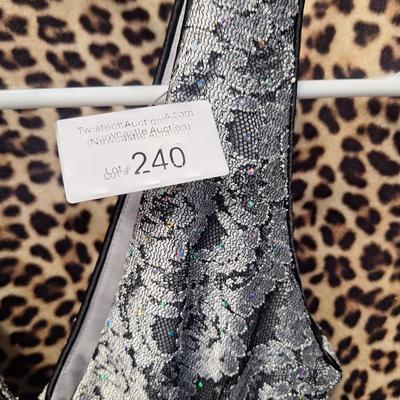 Sale Photo Thumbnail #874: perfect for holiday party